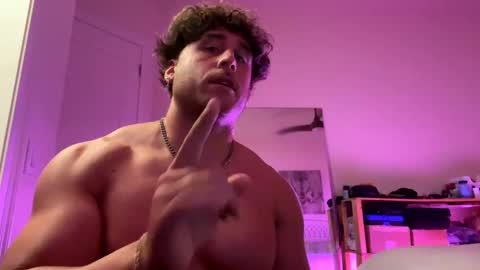 Image of Full archive of hungkingg222 nude recordings. Monitor and record hungkingg222 for free from Chaturbate.