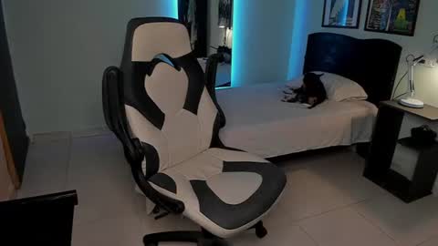 Image of Full archive of ian_versace nude recordings. Monitor and record ian_versace for free from Chaturbate.