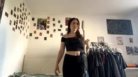 Image of Full archive of isadorakalehuawehe nude recordings. Monitor and record isadorakalehuawehe for free from Chaturbate.