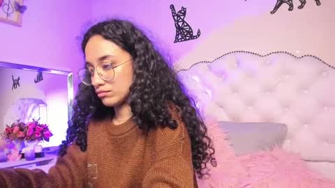 Image of Full archive of isis_delux nude recordings. Monitor and record isis_delux for free from Chaturbate.