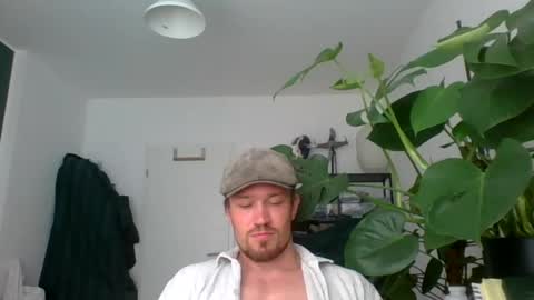 Image of Full archive of iwillfeedyoucream01 nude recordings. Monitor and record iwillfeedyoucream01 for free from Chaturbate.