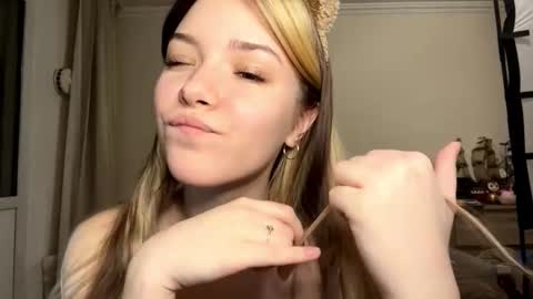Image of Full archive of jenisegluckman nude recordings. Monitor and record jenisegluckman for free from Chaturbate.