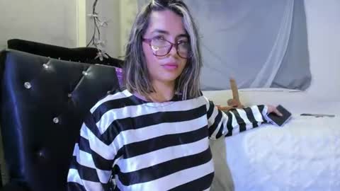 Image of Full archive of julianasalazar nude recordings. Monitor and record julianasalazar for free from Chaturbate.