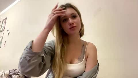 Image of Full archive of karisawaldon nude recordings. Monitor and record karisawaldon for free from Chaturbate.
