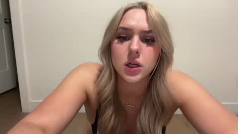 Image of Full archive of kayla_mendozaa nude recordings. Monitor and record kayla_mendozaa for free from Chaturbate.
