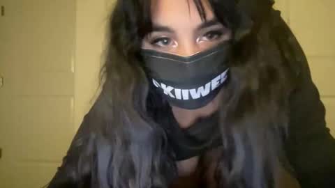 Image of Full archive of kiiwee nude recordings. Monitor and record kiiwee for free from Chaturbate.