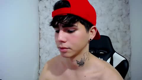 Image of Full archive of kiss_whitee nude recordings. Monitor and record kiss_whitee for free from Chaturbate.