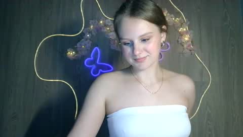 Image of Full archive of kissisabella nude recordings. Monitor and record kissisabella for free from Chaturbate.
