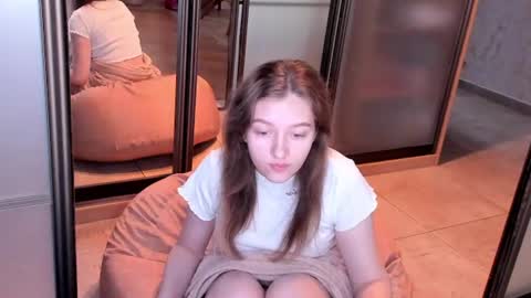 Image of Full archive of ksuhesa nude recordings. Monitor and record ksuhesa for free from Chaturbate.