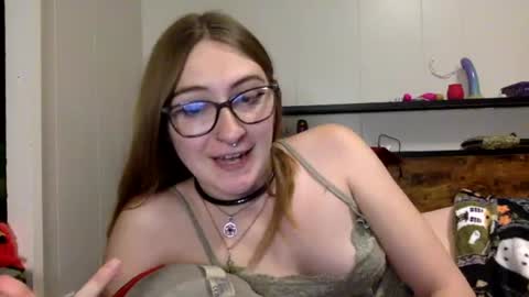 Image of Full archive of kylianna nude recordings. Monitor and record kylianna for free from Chaturbate.