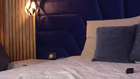 Image of Full archive of kylievee nude recordings. Monitor and record kylievee for free from Chaturbate.