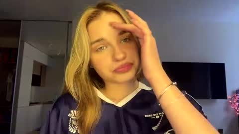 Image of Full archive of laurineleconey nude recordings. Monitor and record laurineleconey for free from Chaturbate.