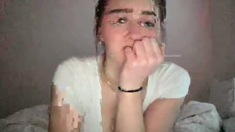 Image of Full archive of laylamoore3 nude recordings. Monitor and record laylamoore3 for free from Chaturbate.
