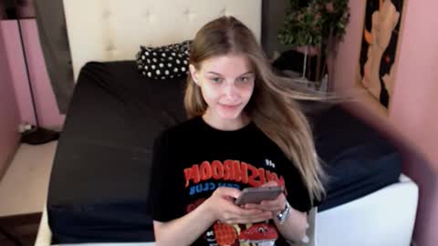 Image of Full archive of lemon_girl_ nude recordings. Monitor and record lemon_girl_ for free from Chaturbate.