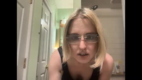 Image of Full archive of leslietheslut nude recordings. Monitor and record leslietheslut for free from Chaturbate.