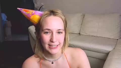 Image of Full archive of li_ni_ nude recordings. Monitor and record li_ni_ for free from Chaturbate.
