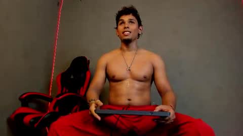 Image of Full archive of liamvibes212 nude recordings. Monitor and record liamvibes212 for free from Chaturbate.