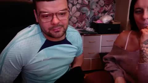 Image of Full archive of lincolnshirecouple21 nude recordings. Monitor and record lincolnshirecouple21 for free from Chaturbate.