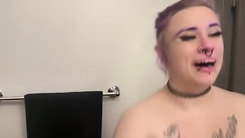 Image of Full archive of llamagirl16 nude recordings. Monitor and record llamagirl16 for free from Chaturbate.