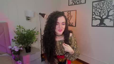 Image of Full archive of loiscurrington nude recordings. Monitor and record loiscurrington for free from Chaturbate.