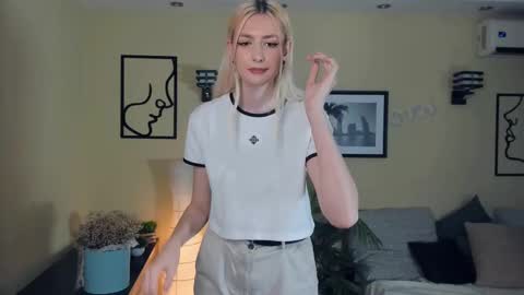 Image of Full archive of loradimmick nude recordings. Monitor and record loradimmick for free from Chaturbate.