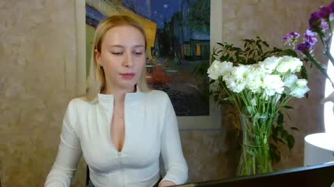 Image of Full archive of loravine nude recordings. Monitor and record loravine for free from Chaturbate.