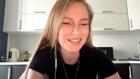 Image of Full archive of lourdeswaggoner nude recordings. Monitor and record lourdeswaggoner for free from Chaturbate.