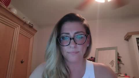 Image of Full archive of lunaxojean nude recordings. Monitor and record lunaxojean for free from Chaturbate.