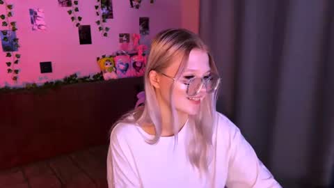 Image of Full archive of lunesssa nude recordings. Monitor and record lunesssa for free from Chaturbate.
