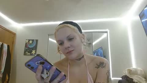 Image of Full archive of luv4ari nude recordings. Monitor and record luv4ari for free from Chaturbate.
