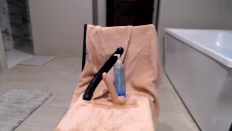 Image of Full archive of luv_missle nude recordings. Monitor and record luv_missle for free from Chaturbate.