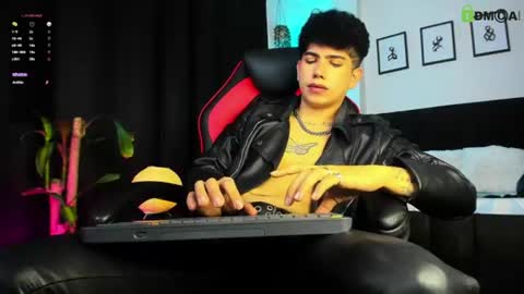 Image of Full archive of lylebennett_ nude recordings. Monitor and record lylebennett_ for free from Chaturbate.