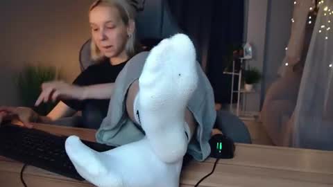 Image of Full archive of maoqibeverly nude recordings. Monitor and record maoqibeverly for free from Chaturbate.