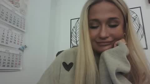 Image of Full archive of mariabloomxi nude recordings. Monitor and record mariabloomxi for free from Chaturbate.