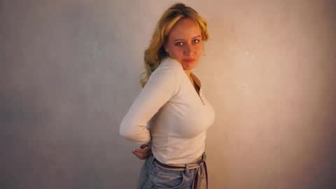 Image of Full archive of marlenehiske nude recordings. Monitor and record marlenehiske for free from Chaturbate.