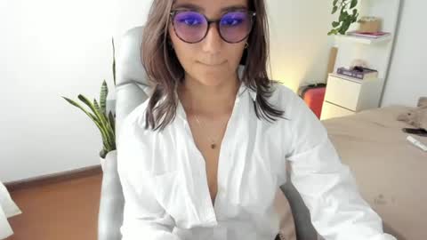 Image of Full archive of martiiinaa_ nude recordings. Monitor and record martiiinaa_ for free from Chaturbate.