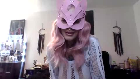 Image of Full archive of maskedmamixxx nude recordings. Monitor and record maskedmamixxx for free from Chaturbate.