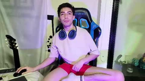 Image of Full archive of maskyg2000 nude recordings. Monitor and record maskyg2000 for free from Chaturbate.