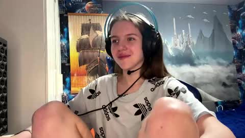 Image of Full archive of melonygriffen nude recordings. Monitor and record melonygriffen for free from Chaturbate.