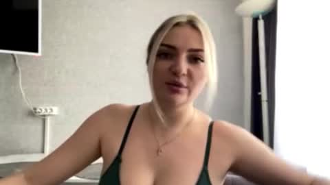 Image of Full archive of meriaddario nude recordings. Monitor and record meriaddario for free from Chaturbate.