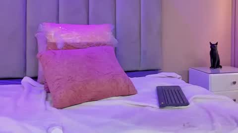 Image of Full archive of mia_vanegas nude recordings. Monitor and record mia_vanegas for free from Chaturbate.