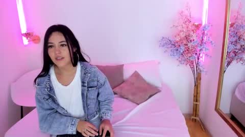 Image of Full archive of miaa__white nude recordings. Monitor and record miaa__white for free from Chaturbate.