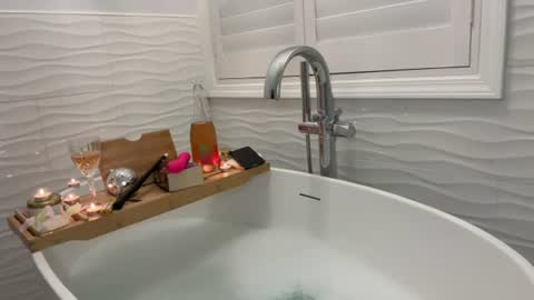 Image of Full archive of midnightsiren01 nude recordings. Monitor and record midnightsiren01 for free from Chaturbate.