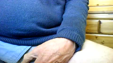 Image of Full archive of mikeybed nude recordings. Monitor and record mikeybed for free from Chaturbate.