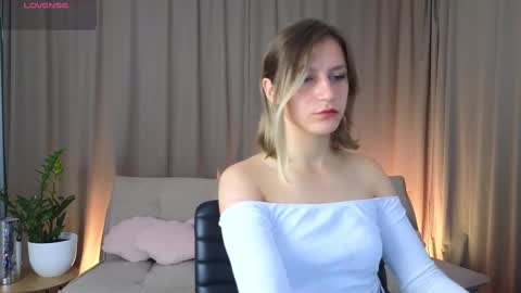 Image of Full archive of mikublis nude recordings. Monitor and record mikublis for free from Chaturbate.