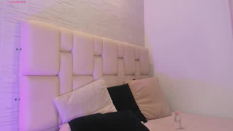 Image of Full archive of mishell_1 nude recordings. Monitor and record mishell_1 for free from Chaturbate.