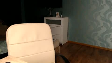 Image of Full archive of molli_and_tom nude recordings. Monitor and record molli_and_tom for free from Chaturbate.