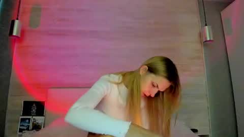 Image of Full archive of molly_hunt nude recordings. Monitor and record molly_hunt for free from Chaturbate.
