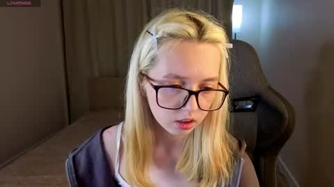 Image of Full archive of mollyy_snow nude recordings. Monitor and record mollyy_snow for free from Chaturbate.