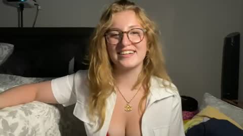 Image of Full archive of moonshinemilla nude recordings. Monitor and record moonshinemilla for free from Chaturbate.